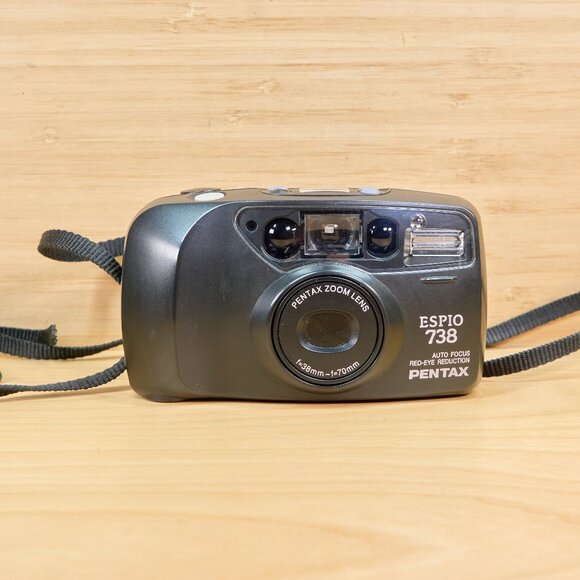 Pentax Espio 738 Point and Shot 35mm Film Camera, Pentax Zoom Lens 38-70mm - Picture 1 of 8